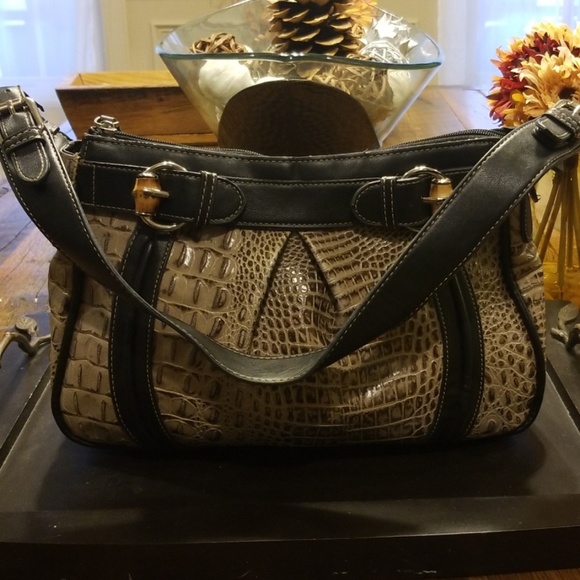 M.C. Snakeskin/Alligator Pattern Handbag - Picture 1 of 5